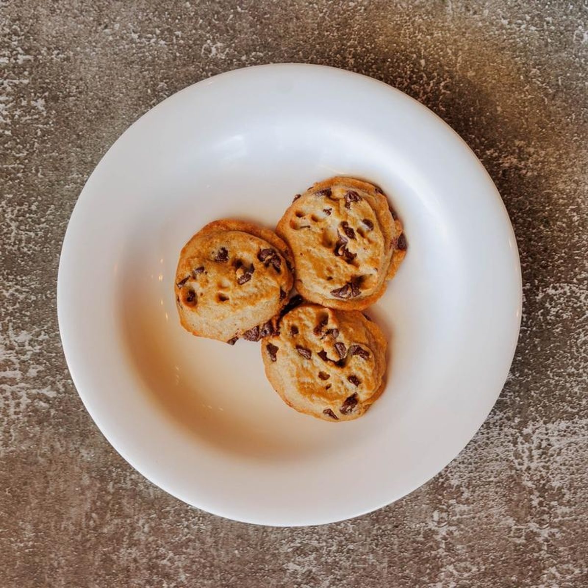 Chocolate Chip Cookie & Drink Combo